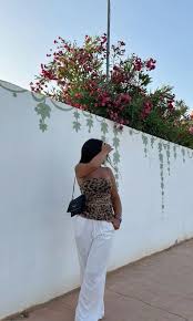 <em>Carmen Z.</em>